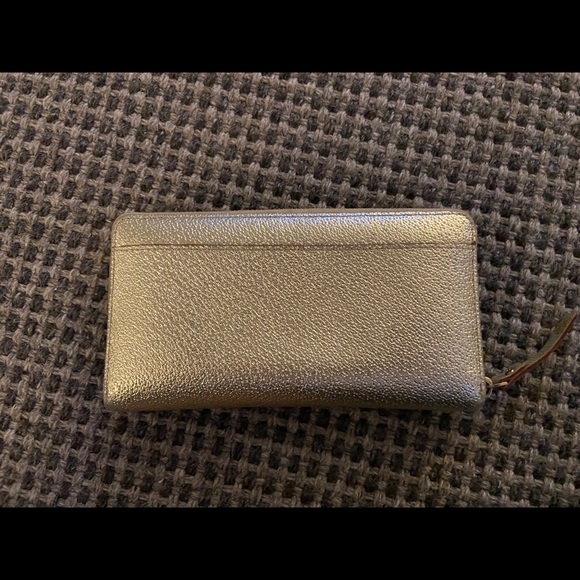 Kate Spade Gold Wallet - Picture 2 of 5